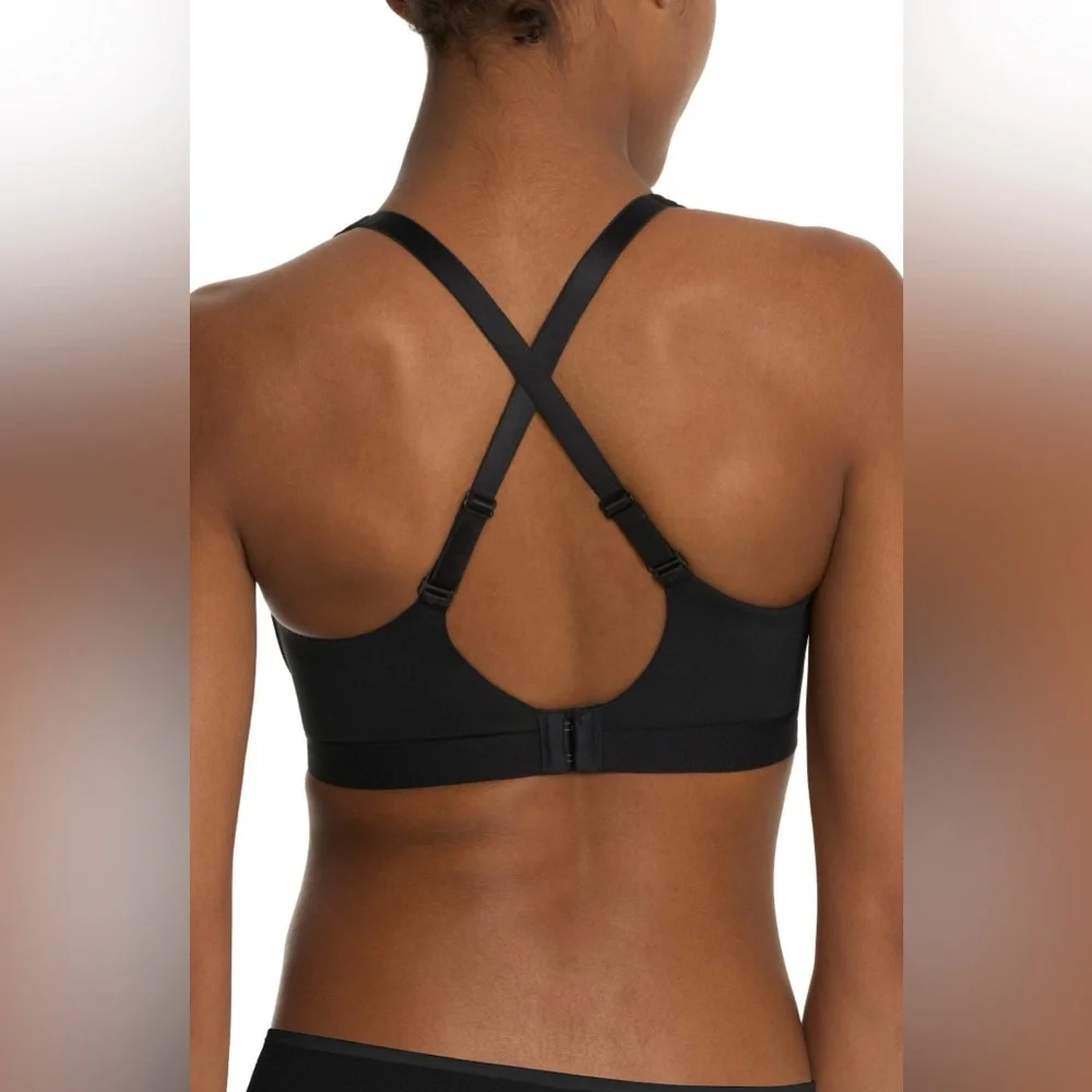 Natori Recharge Underwire Sports Bra - Picture 2 of 13